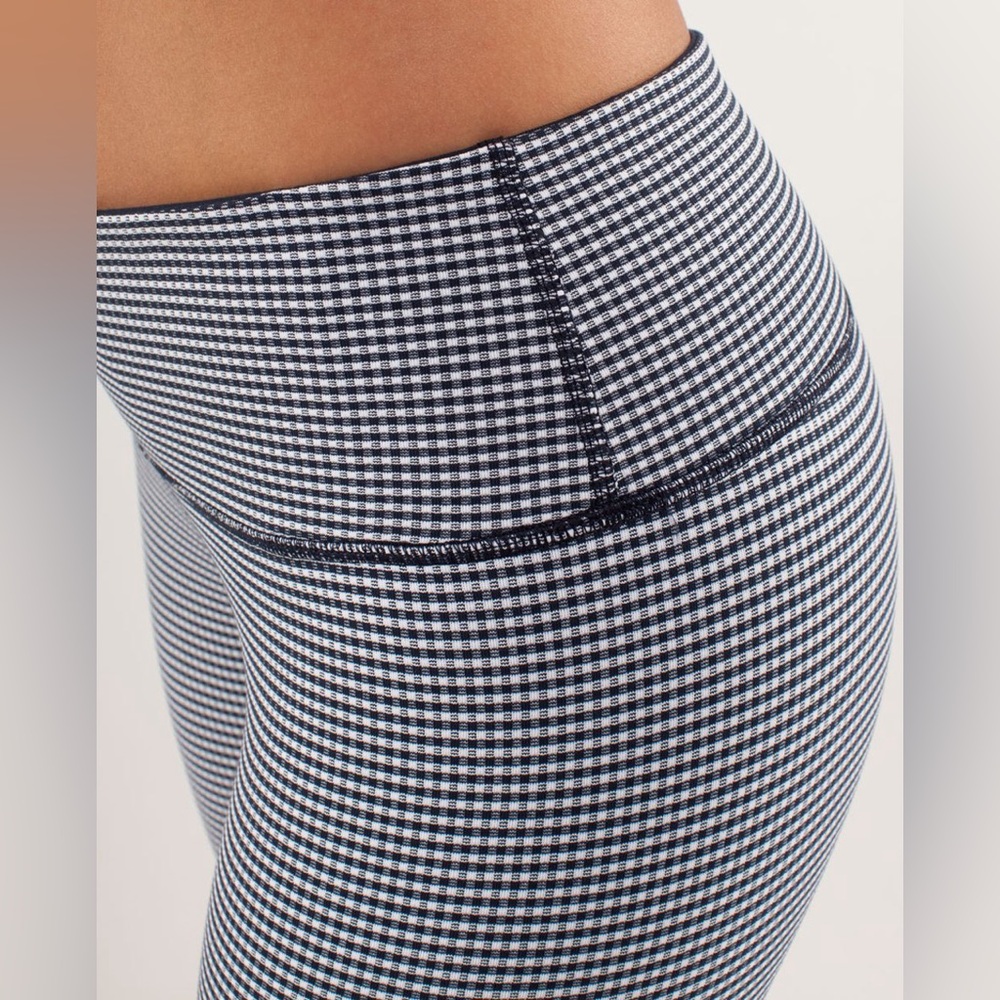 Lululemon gingham crop leggings - Picture 5 of 12
